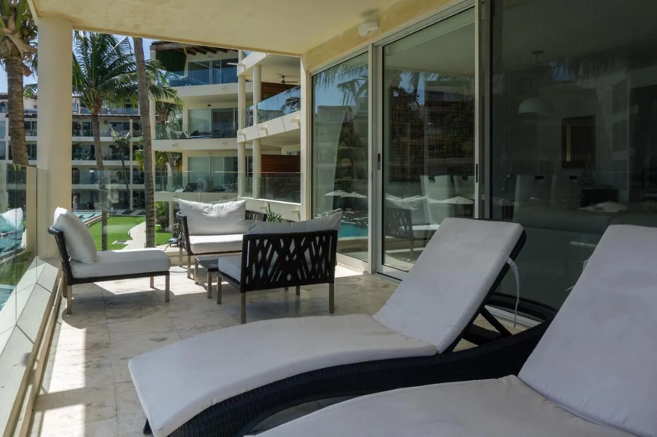 Elements 121 Condo Playa del Carmen