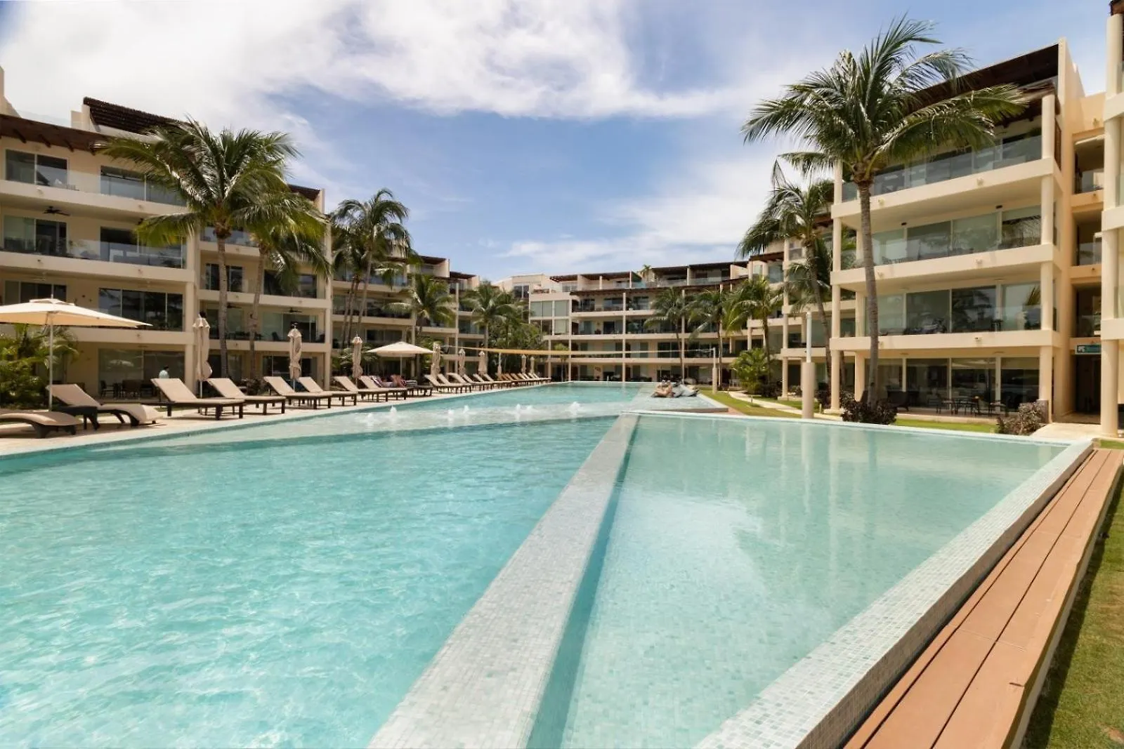 Elements 121 Condo Playa del Carmen